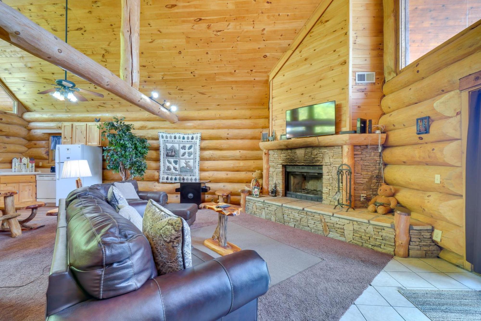 Gatlinburg Cabin With Hot Tub About 11 Miles To Downtown Zewnętrze zdjęcie